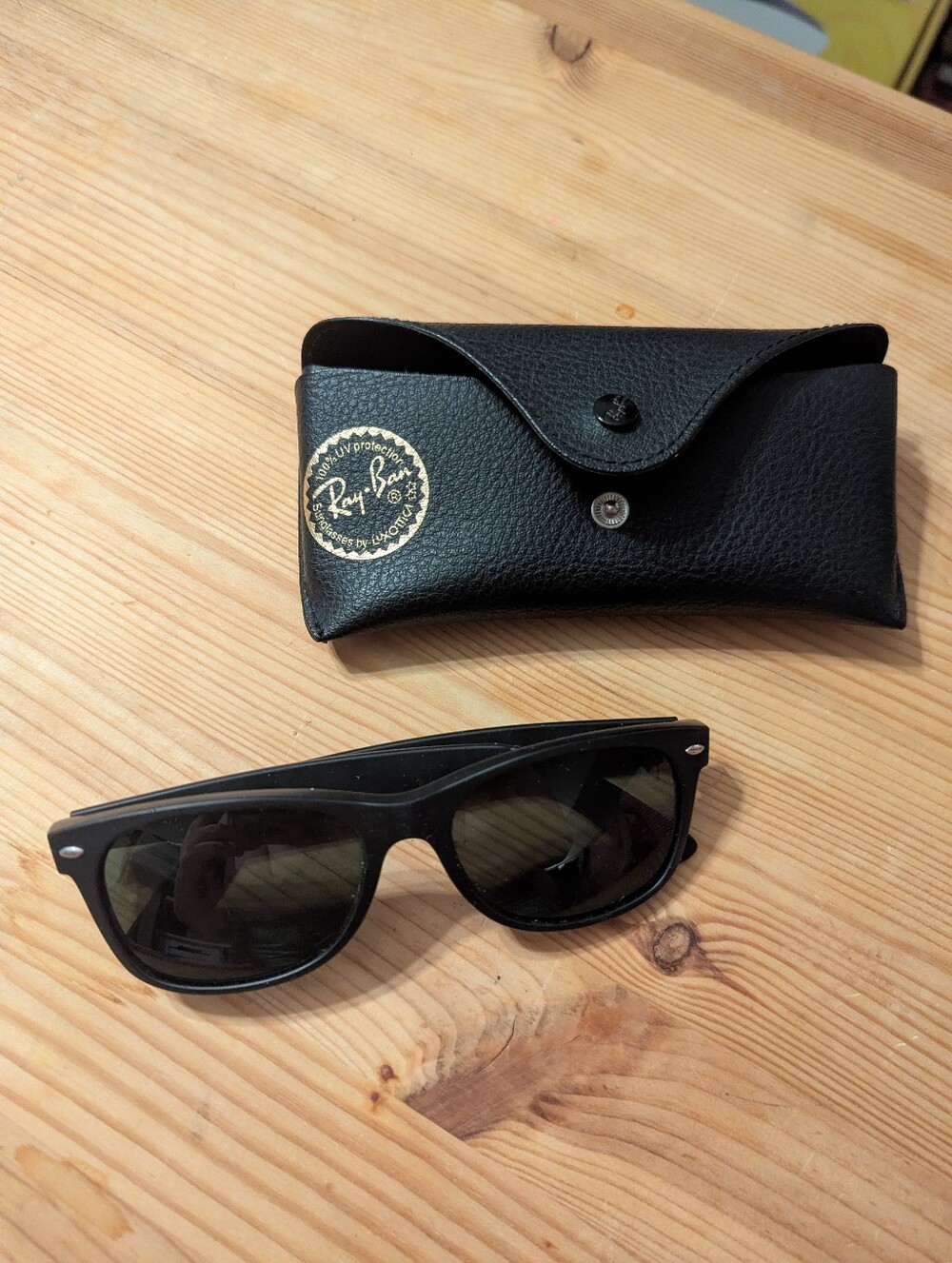 Ray-Ban Classic Wayfarer Sunglasses in Black - Picture 7 of 10